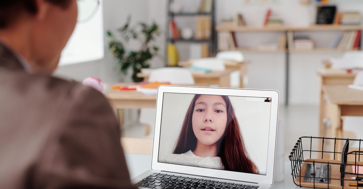 AI-enhanced digital learning and education technology in a modern UK classroom environment